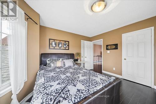 1031 Blueheron Boulevard, Mississauga, ON - Indoor Photo Showing Bedroom