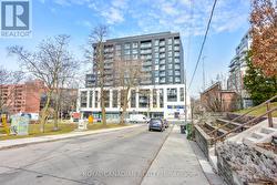 601 - 1660 BLOOR STREET W Toronto, ON M6P 0C6