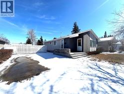 1356 King CRESCENT Moose Jaw, SK S6H 3G2