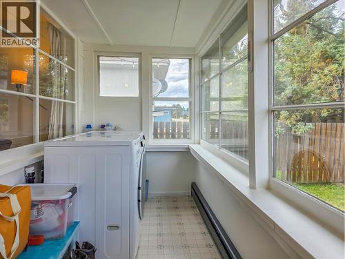 3883 3Rd Avenue, Smithers, BC - Indoor Photo Showing Other Room