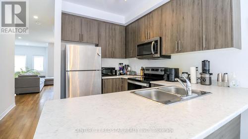 32 Milson Crescent, Essa, ON - Indoor Photo Showing Kitchen With Double Sink