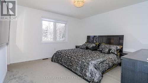 32 Milson Crescent, Essa, ON - Indoor Photo Showing Bedroom