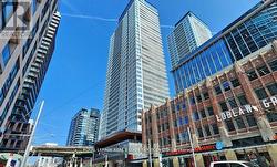 1106 - 19 BATHURST STREET Toronto, ON M5V 0N2