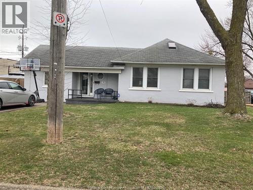 2348 ARTHUR  Windsor, ON N8W 3E9