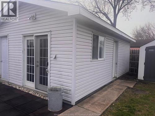 2348 Arthur, Windsor, ON - Outdoor With Exterior