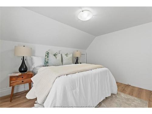 809 Gladstone, Windsor, ON 