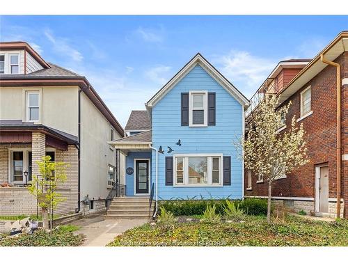 809 Gladstone, Windsor, ON 