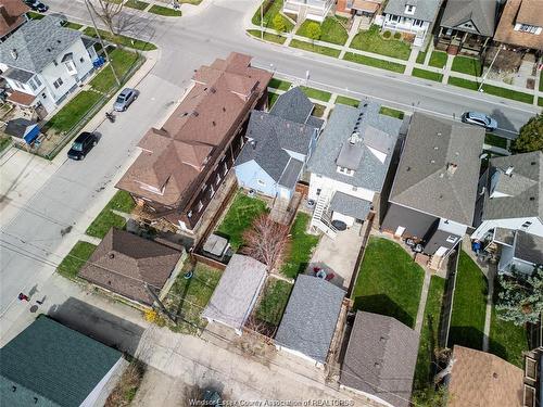 809 Gladstone, Windsor, ON 