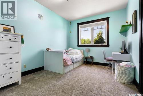 15 Meadow Bay, Lumsden, SK - Indoor Photo Showing Bedroom