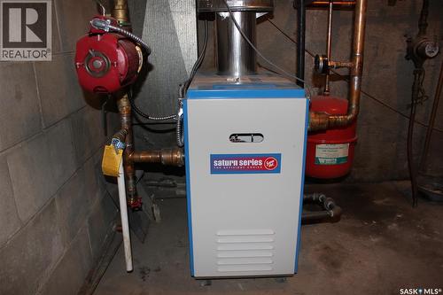 459 6Th Avenue Nw, Swift Current, SK - Indoor Photo Showing Basement