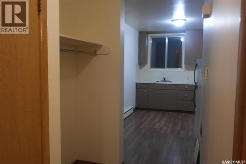 459 6Th Avenue Nw, Swift Current, SK - Indoor Photo Showing Other Room