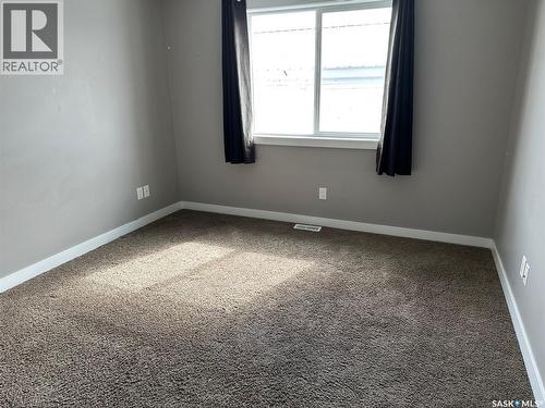 6 416 Main Street, Bienfait, SK - Indoor Photo Showing Other Room
