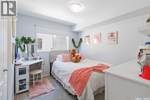 330 Sears Cove, Saskatoon, SK - Indoor Photo Showing Bedroom