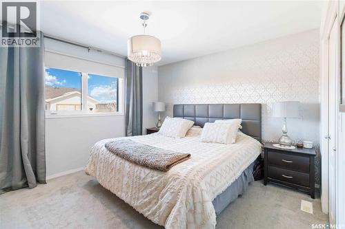 330 Sears Cove, Saskatoon, SK - Indoor Photo Showing Bedroom