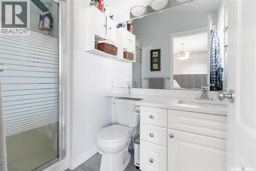 330 Sears Cove, Saskatoon, SK - Indoor Photo Showing Bathroom