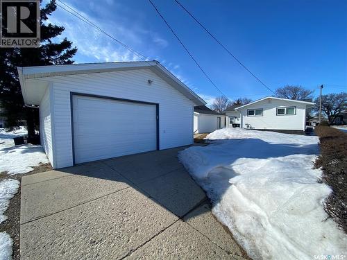 389 Maple Avenue, Yorkton, SK - Outdoor