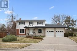 18 CARMINE PLACE Guelph (Victoria North), ON N1E 3V1