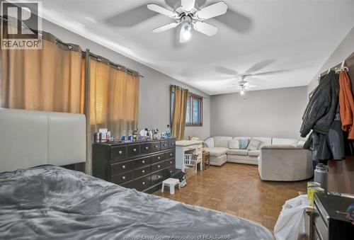 564 Wallace, Windsor, ON - Indoor Photo Showing Bedroom