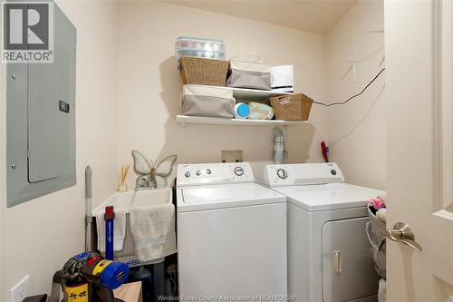 1225 Riverside Unit# 409, Windsor, ON - Indoor Photo Showing Laundry Room