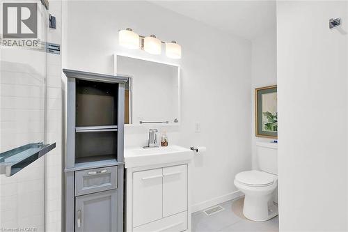 28 Marion Crescent, Dundas, ON - Indoor Photo Showing Bathroom