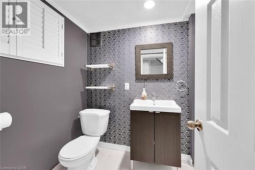 28 Marion Crescent, Dundas, ON - Indoor Photo Showing Bathroom