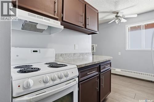 206 31 Rodenbush Drive, Regina, SK - Indoor Photo Showing Kitchen