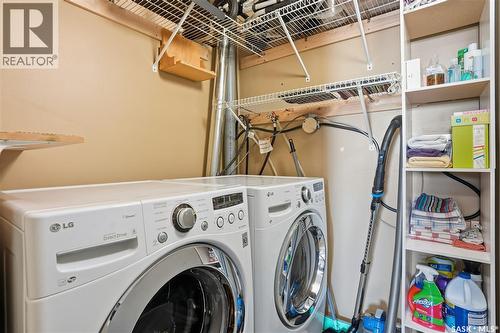 206 31 Rodenbush Drive, Regina, SK - Indoor Photo Showing Laundry Room