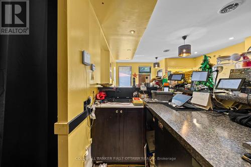 Counter - 121 Preston Street, Ottawa, ON 