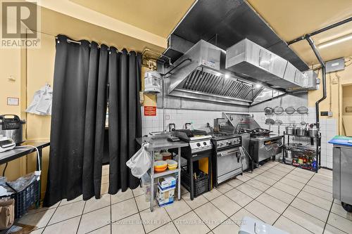 Kitchen - 121 Preston Street, Ottawa, ON 