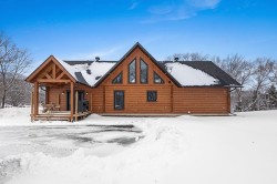 10 Ch. des Outaouais  L'Île-Du-Grand-Calumet, QC J0X 1J0