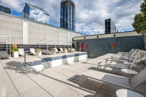 Terrasse - 1806-1288 Av. Des Canadiens-De-Montréal, Montréal (Ville-Marie), QC - Outdoor With In Ground Pool