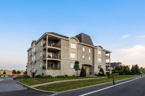 Exterior - 202-288 Rg Des Vingt, Saint-Basile-Le-Grand, QC - Outdoor With Facade