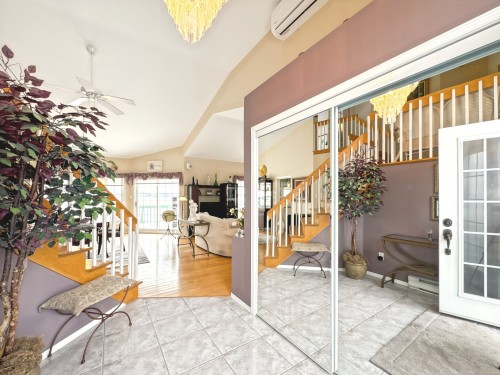 Hall d'entrée/Vestibule - 918 Ch. Duhamel, Pincourt, QC - Indoor Photo Showing Other Room