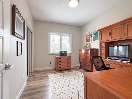 11 Marsh Crescent, Brandon, MB - Indoor
