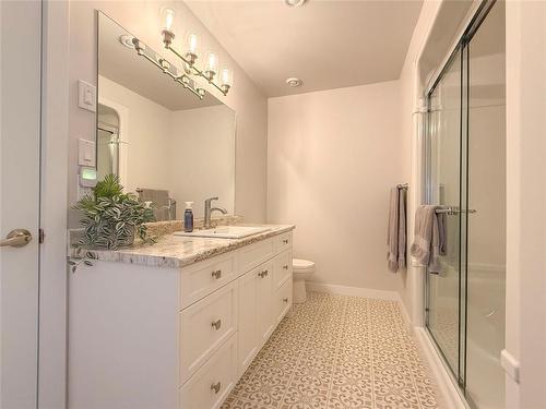 11 Marsh Crescent, Brandon, MB - Indoor Photo Showing Bathroom