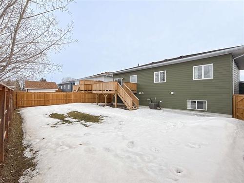 11 Marsh Crescent, Brandon, MB - Outdoor