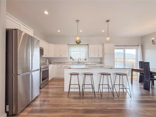 11 Marsh Crescent, Brandon, MB - Indoor Photo Showing Kitchen
