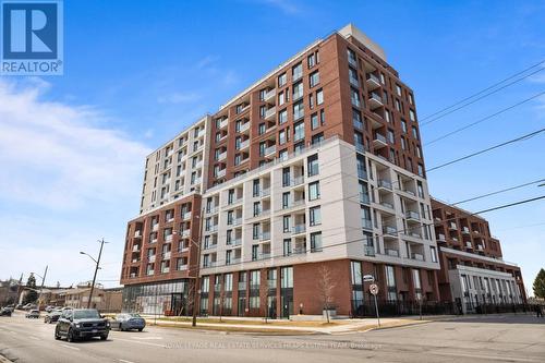 1104 - 3100 KEELE STREET  Toronto, ON M3M 0E1