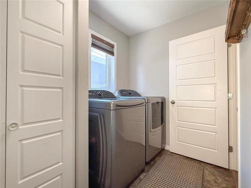 36 Southview Drive, Brandon, MB - Indoor Photo Showing Laundry Room