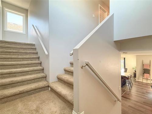 36 Southview Drive, Brandon, MB - Indoor Photo Showing Other Room