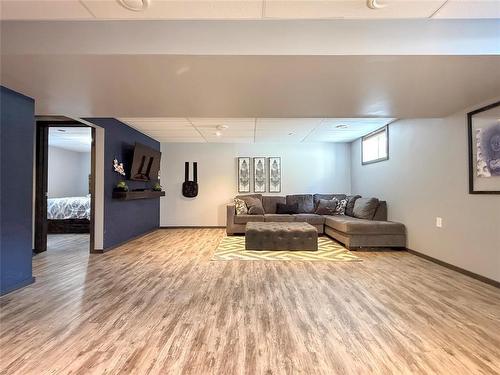 36 Southview Drive, Brandon, MB - Indoor