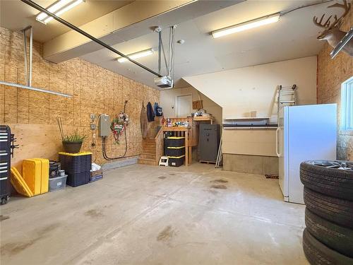 36 Southview Drive, Brandon, MB - Indoor Photo Showing Garage