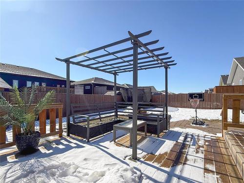 36 Southview Drive, Brandon, MB - Outdoor