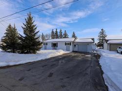 127 Seventh Avenue SE  Teulon, MB R0C 3B0