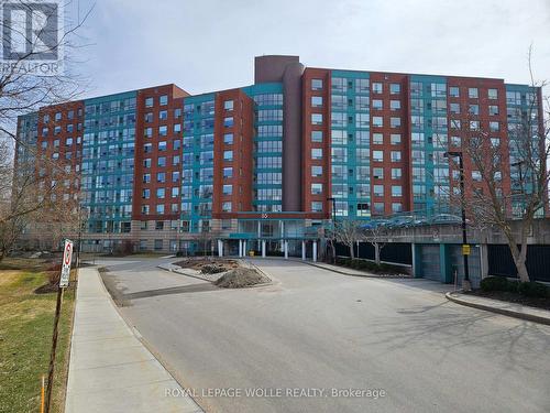 805 - 55 BLUE SPRINGS DRIVE  Waterloo, ON N2J 4T3