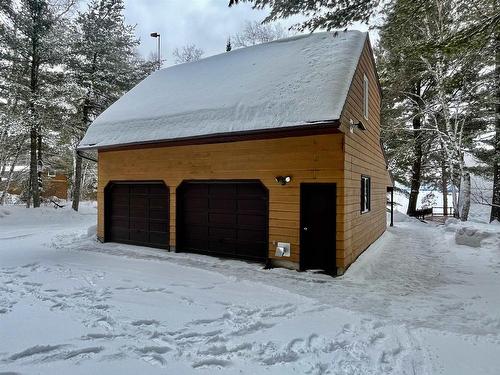 76 Ojibway Drive, Eagle River, ON - Outdoor