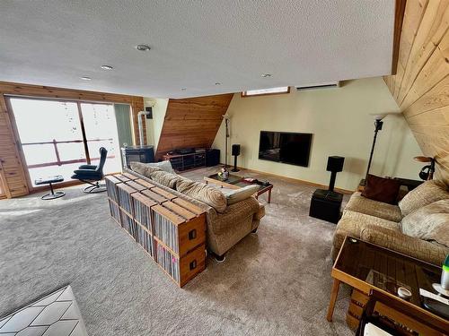 76 Ojibway Drive, Eagle River, ON - Indoor