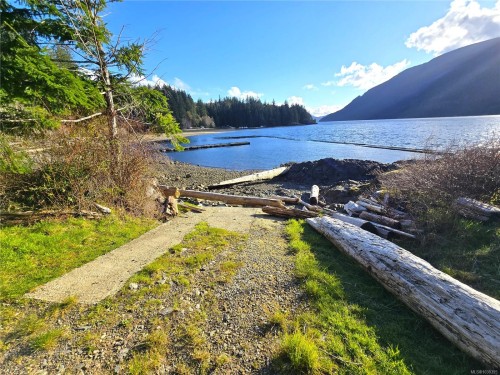 5 Headquarters Bay, Port Alberni, BC 