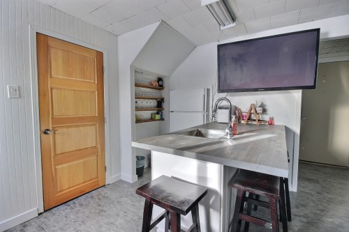 Salle familiale - 5792 Boul. Témiscamingue, Rouyn-Noranda, QC - Indoor Photo Showing Kitchen