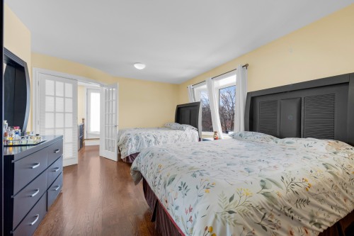 Master Bedroom - 6918  - 6918A Rue Lemieux, Montréal (Côte-Des-Neiges/Notre-Dame-De-Grâce), QC - Indoor Photo Showing Bedroom